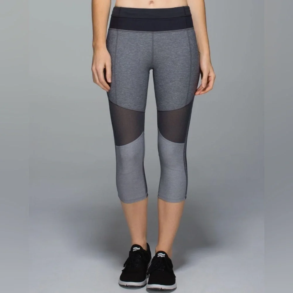 Lululemon Mesh With Me Crop Leggings Womens Size 2